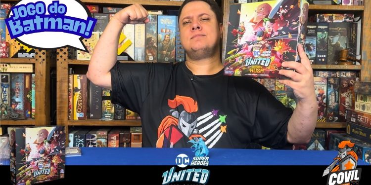 O Que Tem na Caixa? Unboxing Dc Super Heroes United Batman Hush